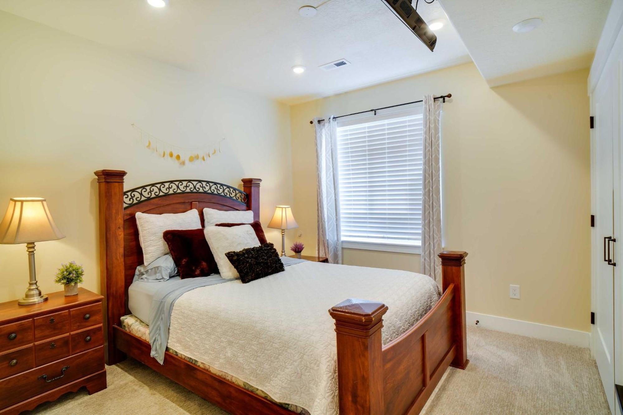 Contemporary Home With Grill Near Utah Lake! Saratoga Springs Ngoại thất bức ảnh