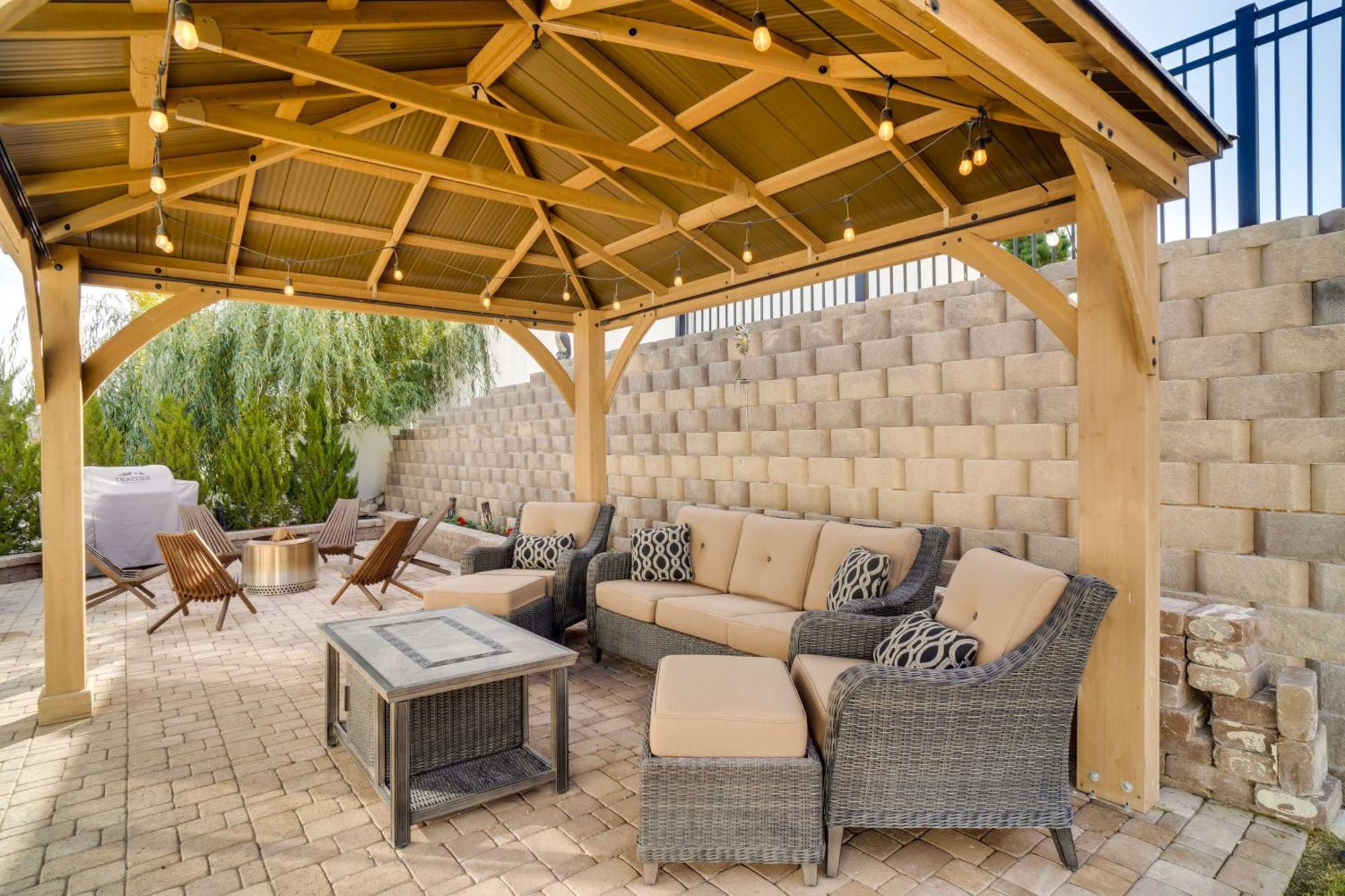 Contemporary Home With Grill Near Utah Lake! Saratoga Springs Ngoại thất bức ảnh