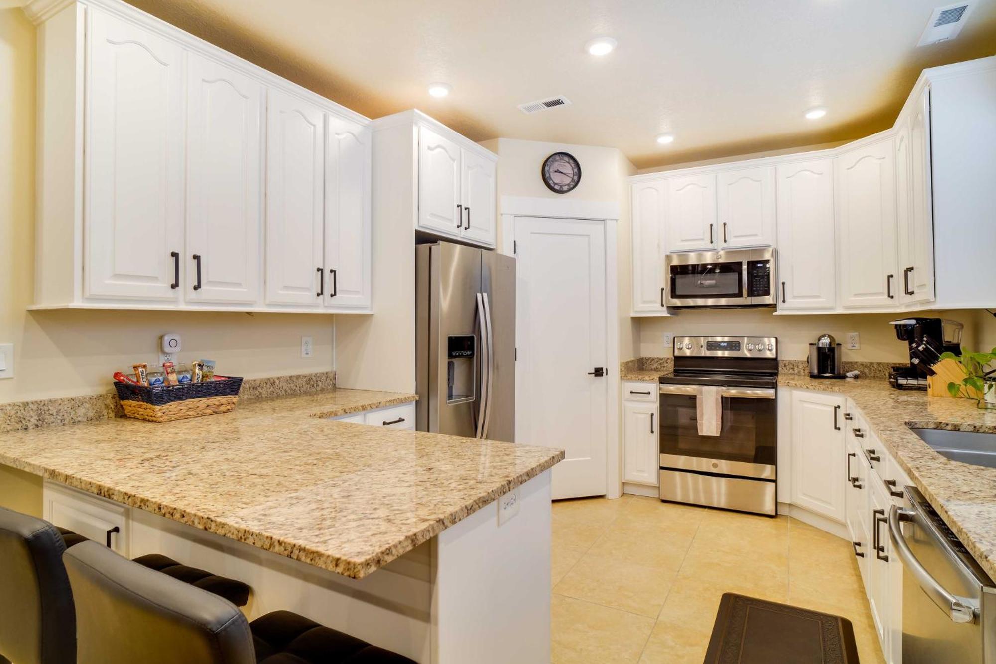 Contemporary Home With Grill Near Utah Lake! Saratoga Springs Ngoại thất bức ảnh